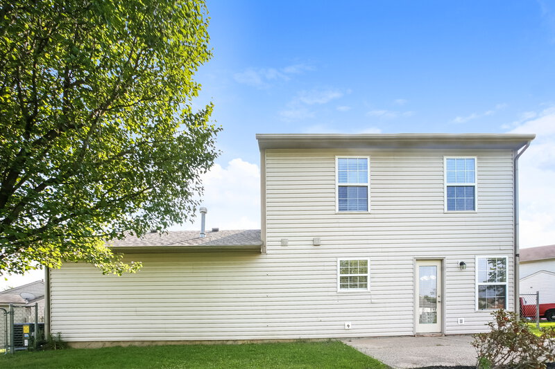 2,560/Mo, 4029 Willow Ct Franklin, IN 46131 Rear View