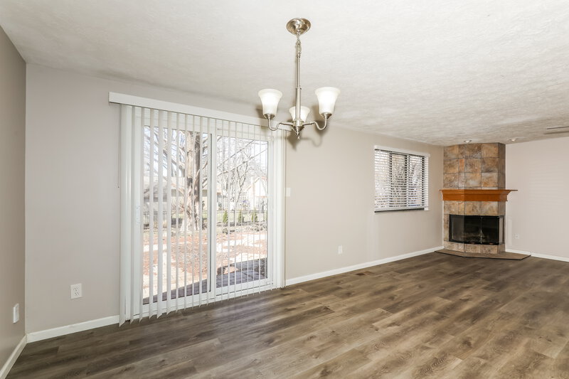 2,185/Mo, 11714 Madden Ln Fishers, IN 46038 Dining Room View 2