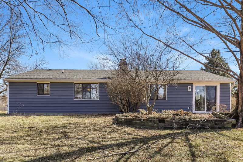 2,185/Mo, 11714 Madden Ln Fishers, IN 46038 Rear View