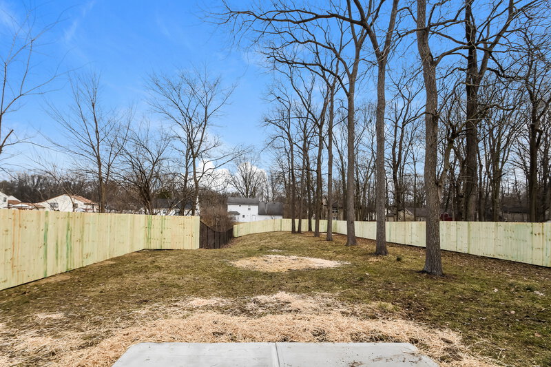 2,540/Mo, 4307 Robertson Blvd Indianapolis, IN 46228 Patio View