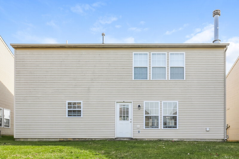 1,990/Mo, 8906 Squire Boone Ct Camby, IN 46113 Rear View