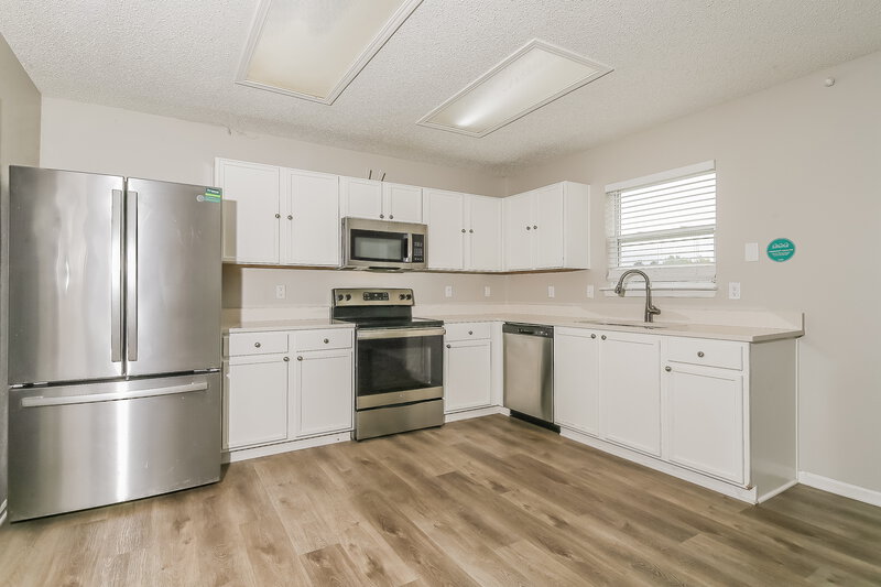 1,975/Mo, 8943 Browns Valley Ln Camby, IN 46113 Kitchen View 2