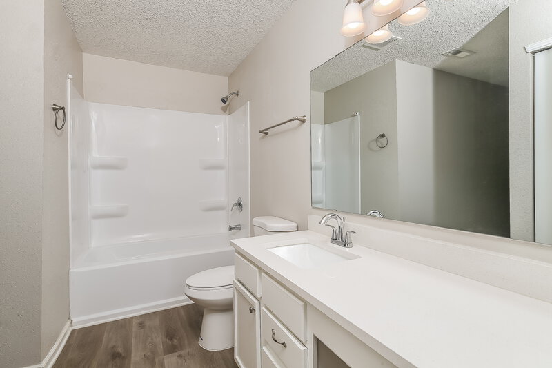 1,975/Mo, 8943 Browns Valley Ln Camby, IN 46113 Main Bathroom View