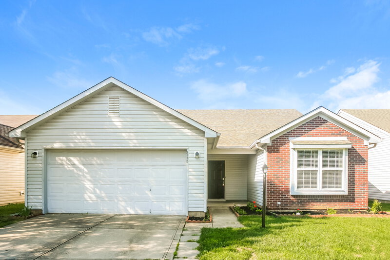 1,635/Mo, 8118 Maple Stream Blvd Indianapolis, IN 46217 External View