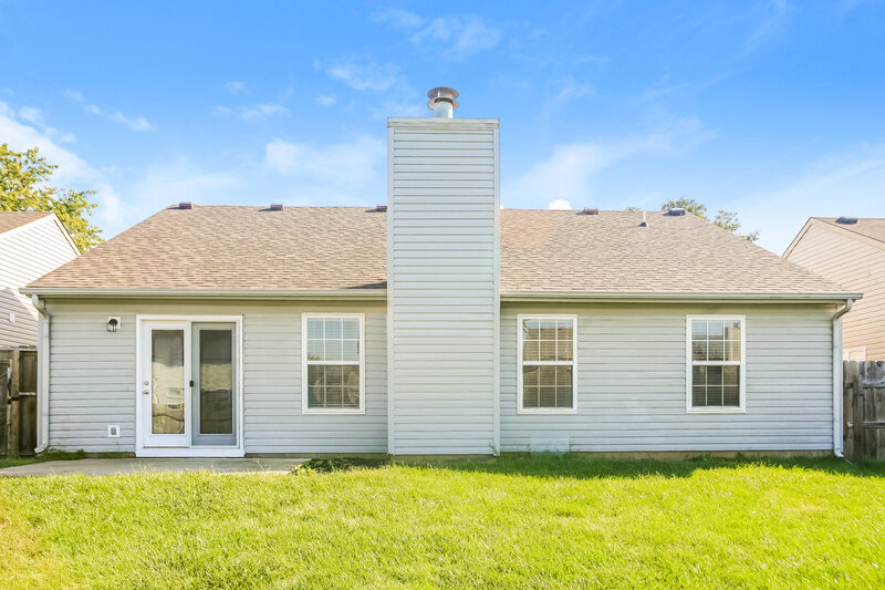 1,635/Mo, 8118 Maple Stream Blvd Indianapolis, IN 46217 Rear View