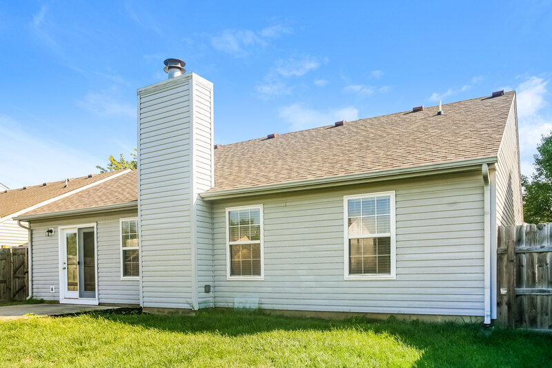 1,635/Mo, 8118 Maple Stream Blvd Indianapolis, IN 46217 Rear View 2