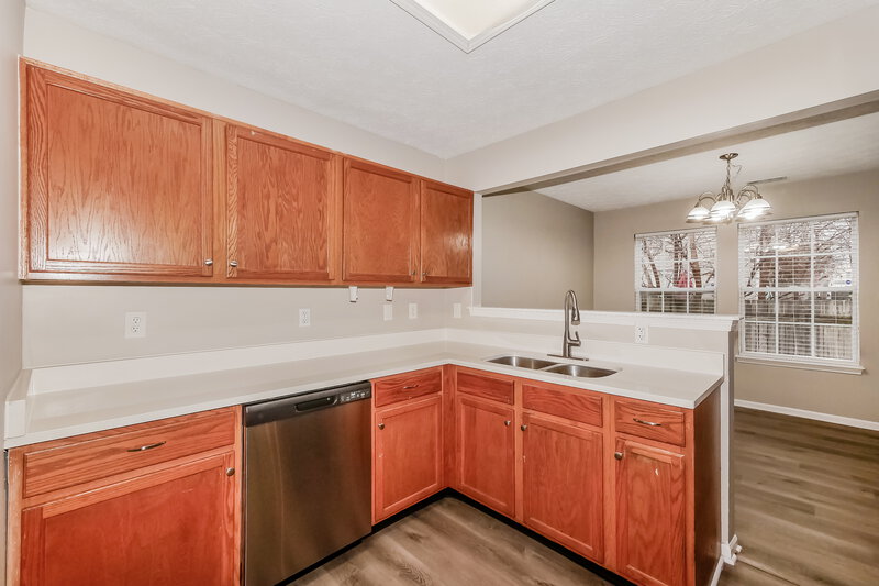 1,920/Mo, 6748 Redan Dr Indianapolis, IN 46254 Kitchen View