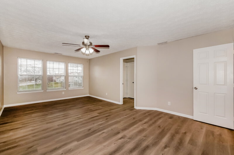 1,920/Mo, 6748 Redan Dr Indianapolis, IN 46254 Main Bedroom View 2