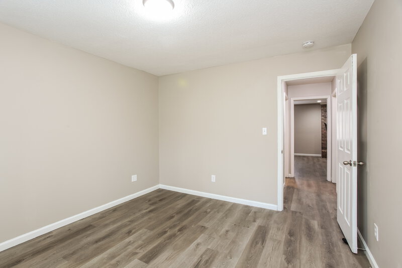 2,130/Mo, 7419 Cherryhill Dr Indianapolis, IN 46254 Bedroom View 2