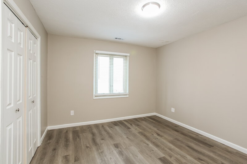 2,130/Mo, 7419 Cherryhill Dr Indianapolis, IN 46254 Bedroom View 3