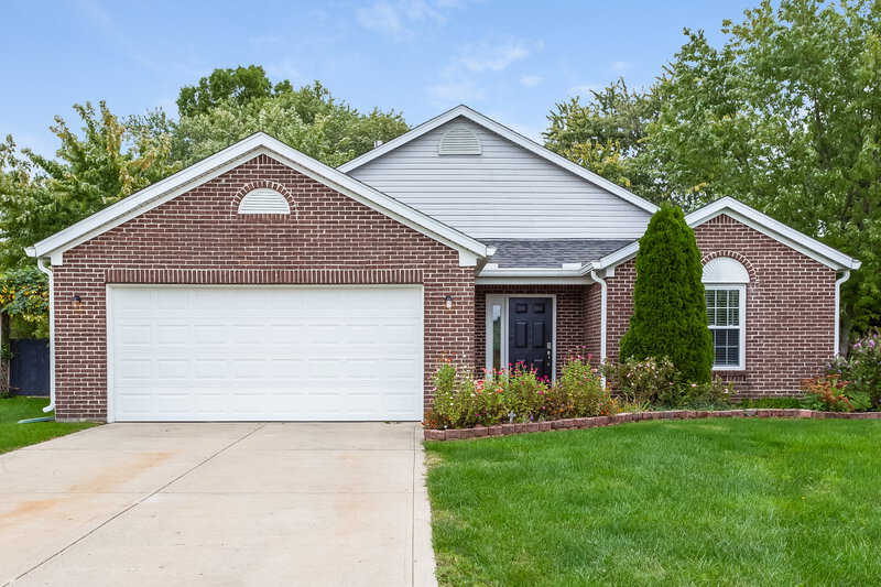 2,780/Mo, 4751 Lakestone Dr Indianapolis, IN 46237 External View