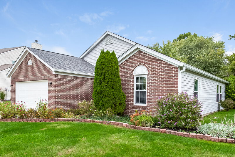 2,780/Mo, 4751 Lakestone Dr Indianapolis, IN 46237 Front View