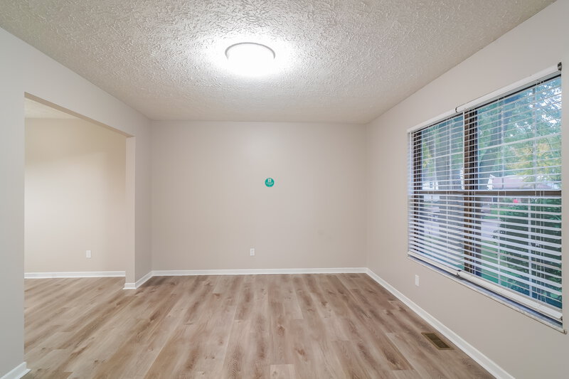 2,285/Mo, 3420 Wedgewood Dr Indianapolis, IN 46227 Family Room View 3