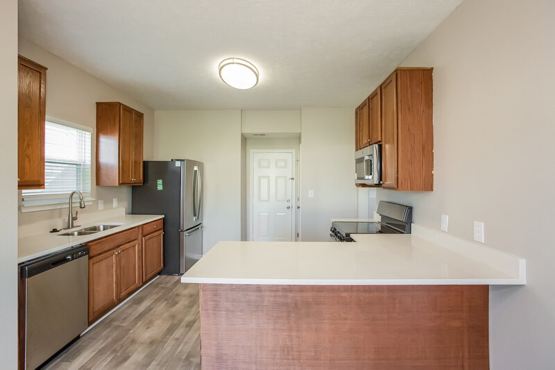 1,765/Mo, 5828 Jackie Ln Indianapolis, IN 46221 Kitchen View