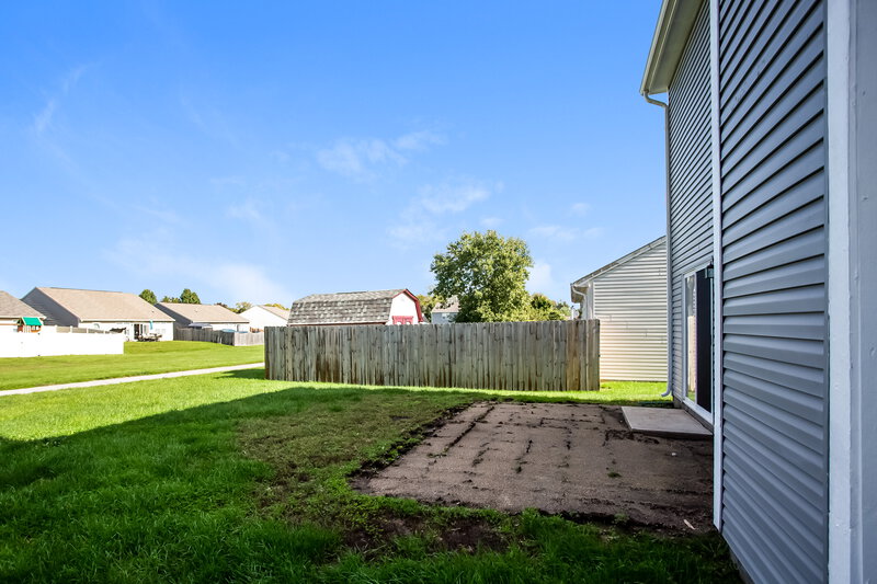 1,765/Mo, 5828 Jackie Ln Indianapolis, IN 46221 Rear View