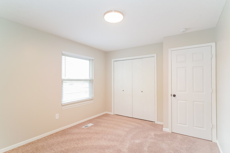 3,500/Mo, 40 Crestview Dr Greenwood, IN 46143 Bedroom View