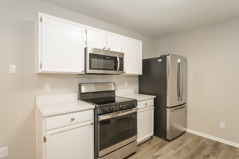 1,565/Mo, 13468 N Etna Green Ct Camby, IN 46113 Kitchen View