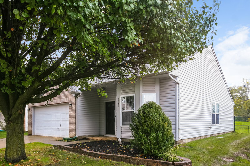 2,090/Mo, 9761 Trail Dr Avon, IN 46123 Front View