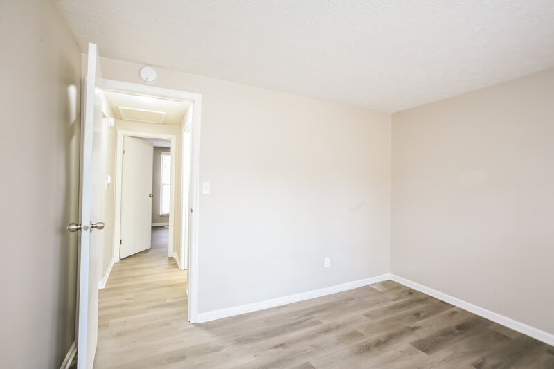 2,780/Mo, 8291 Ontario Ln Indianapolis, IN 46268 Bedroom View 2