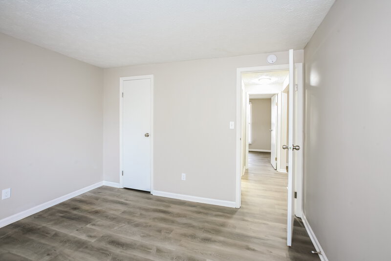 2,780/Mo, 8291 Ontario Ln Indianapolis, IN 46268 Bedroom View 3