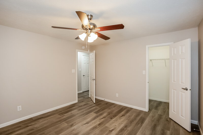 2,065/Mo, 1217 Citation Cir E Lebanon, IN 46052 Main Bedroom View 2