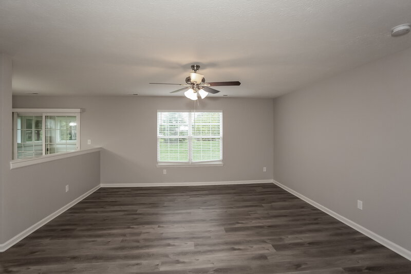 1,810/Mo, 152 Heartwood Hill Greenfield, IN 46140 Living Room View
