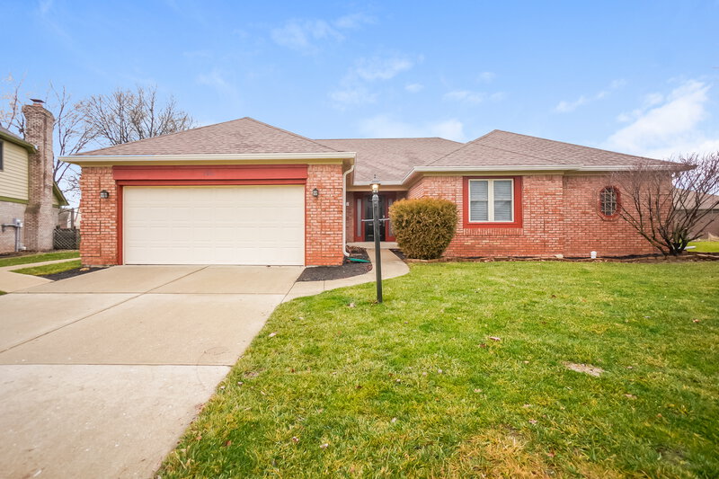 1,815/Mo, 7916 Santolina Dr Indianapolis, IN 46237 External View