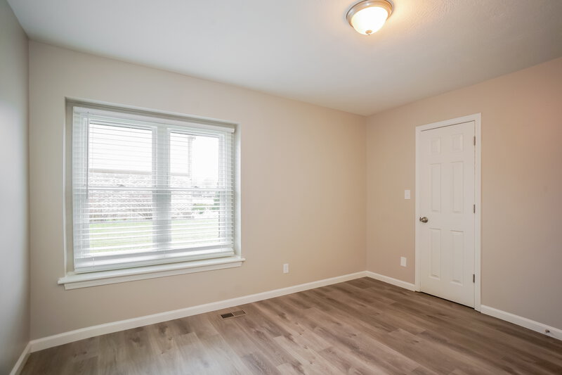 1,815/Mo, 7916 Santolina Dr Indianapolis, IN 46237 Bedroom View