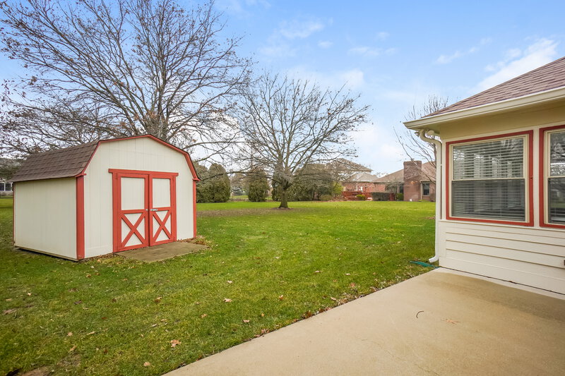 1,815/Mo, 7916 Santolina Dr Indianapolis, IN 46237 Rear View