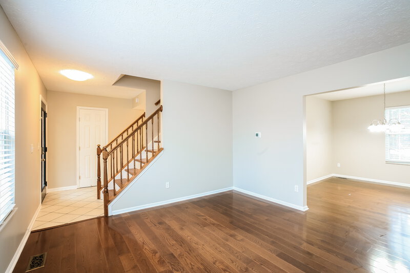 2,265/Mo, 6141 Macbeth Ct Indianapolis, IN 46254 Sitting Room View