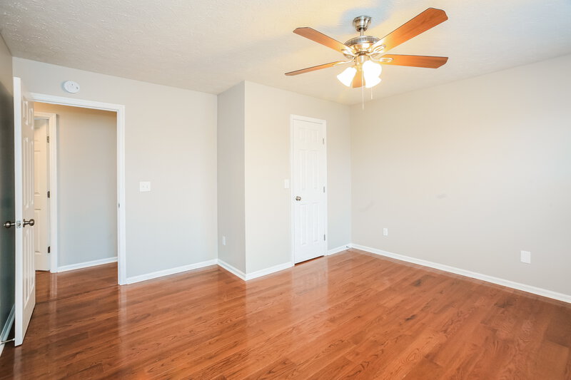 2,265/Mo, 6141 Macbeth Ct Indianapolis, IN 46254 Main Bedroom View 2