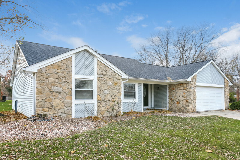 2,230/Mo, 7809 Hampton Pl Fishers, IN 46038 Front View