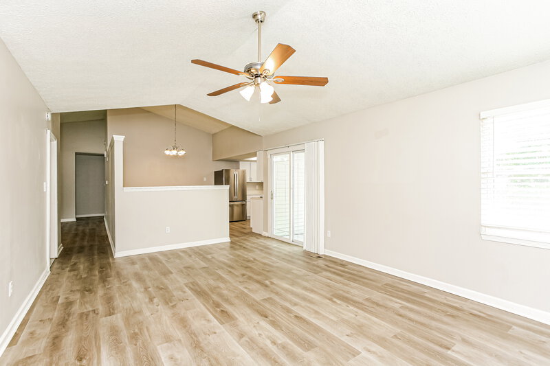 2,145/Mo, 7809 Hampton Pl Fishers, IN 46038 Family Room View