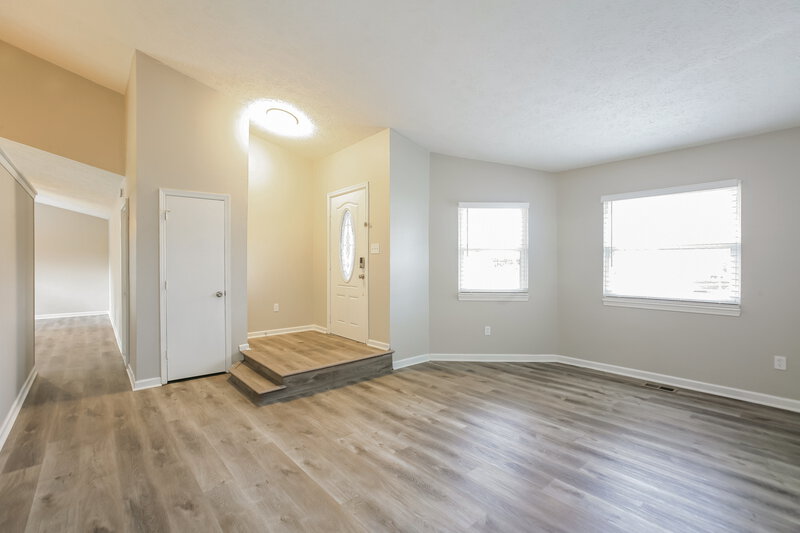 2,230/Mo, 7809 Hampton Pl Fishers, IN 46038 Sitting Room View