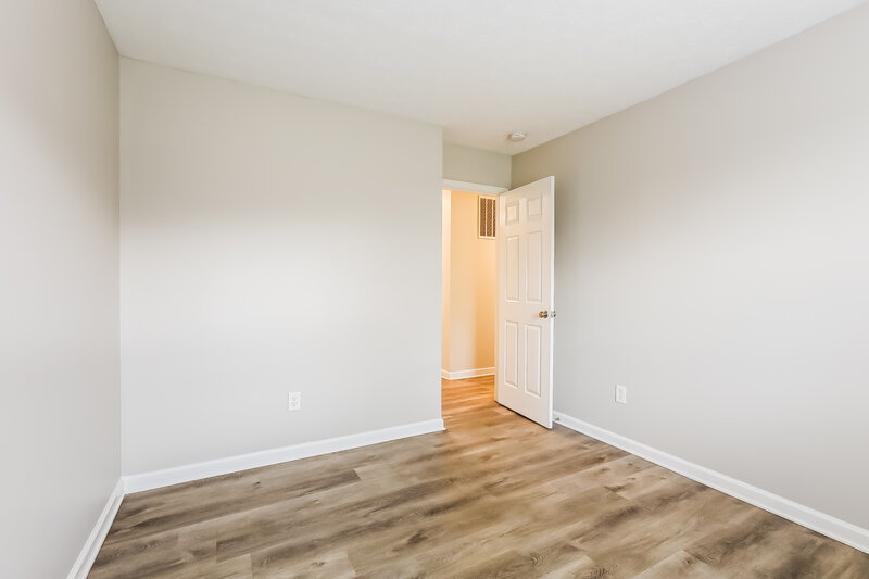 2,290/Mo, 8513 Vanguard Ln Indianapolis, IN 46239 Bedroom View