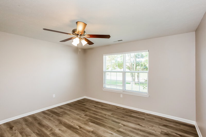 2,450/Mo, 9 S Morris Blvd Bargersville, IN 46106 Main Bedroom View