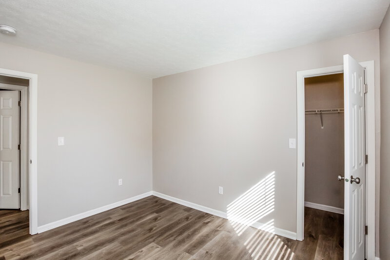 2,450/Mo, 9 S Morris Blvd Bargersville, IN 46106 Bedroom View 2