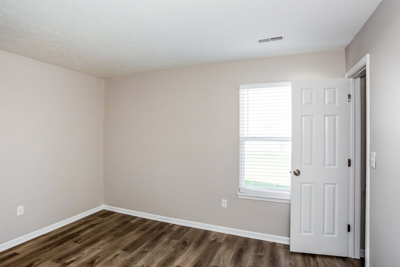 2,450/Mo, 9 S Morris Blvd Bargersville, IN 46106 Bedroom View 4