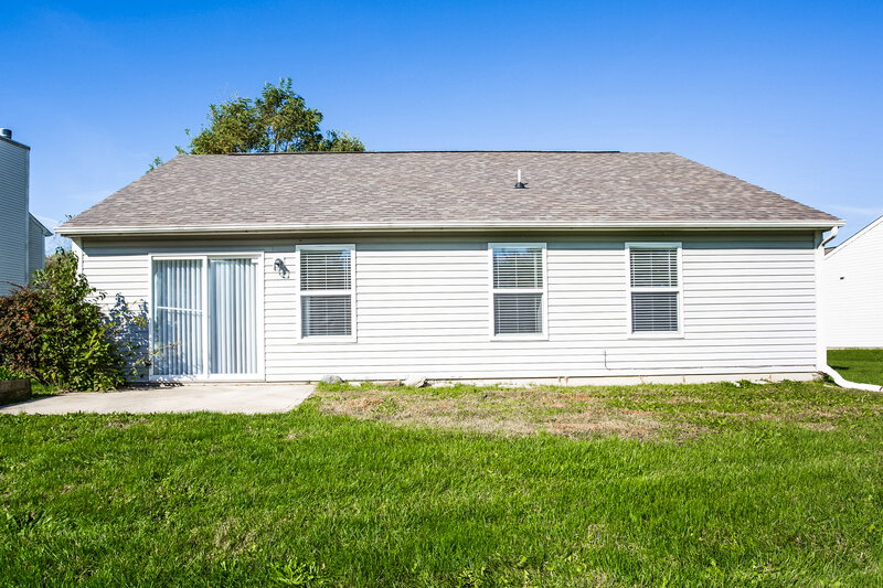 2,450/Mo, 9 S Morris Blvd Bargersville, IN 46106 Rear View
