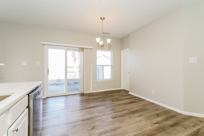 2,000/Mo, 750 Wheat Field Ln Whiteland, IN 46184 Dining Room View