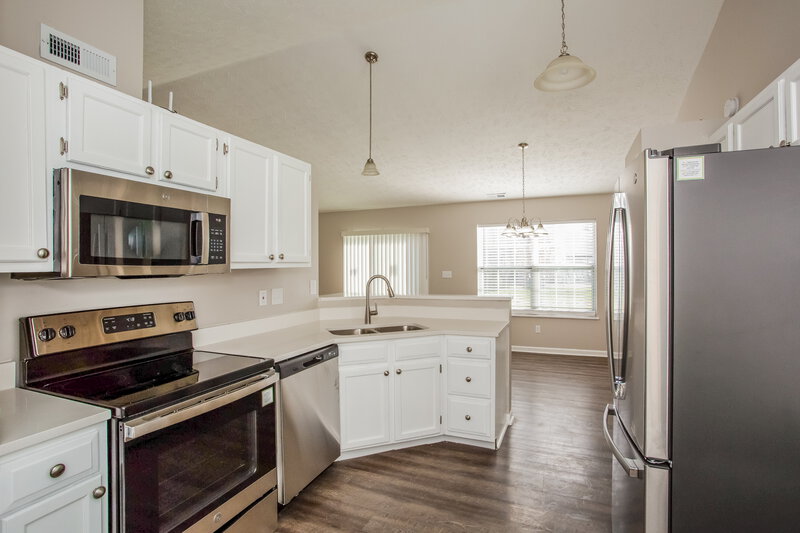 2,470/Mo, 11139 Baywood Ln Indianapolis, IN 46236 Kitchen View
