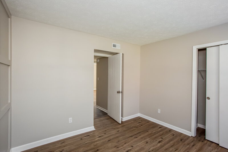 2,470/Mo, 11139 Baywood Ln Indianapolis, IN 46236 Bedroom View 2