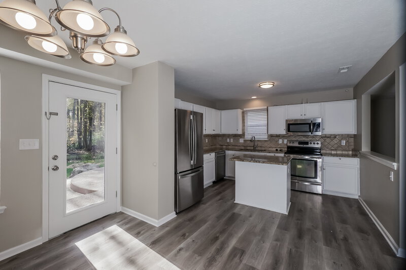 1,905/Mo, 163 Hilltop Farms Blvd Whiteland, IN 46184 Dining Room View