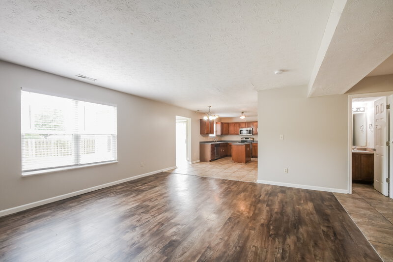 2,260/Mo, 12403 Titans Dr Fishers, IN 46037 Living Room View 2