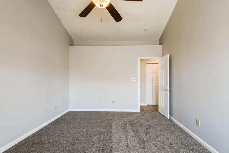 0/Mo, 9875 Worthington Blvd Fishers, IN 46038 Misc View 12