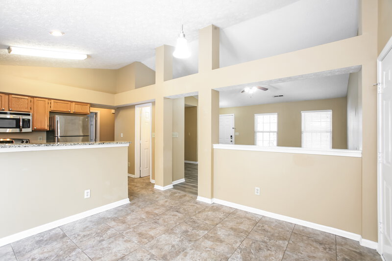 2,390/Mo, 8439 Manship Dr Fishers, IN 46038 Dining Room View