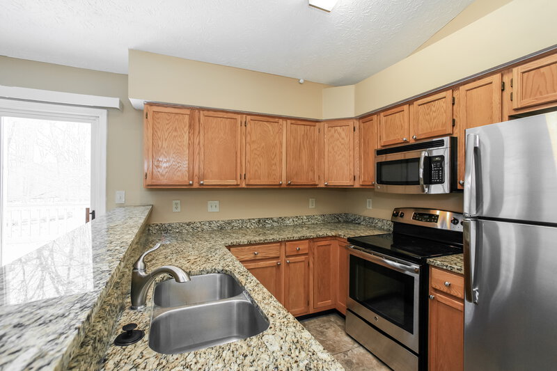 2,390/Mo, 8439 Manship Dr Fishers, IN 46038 Kitchen View