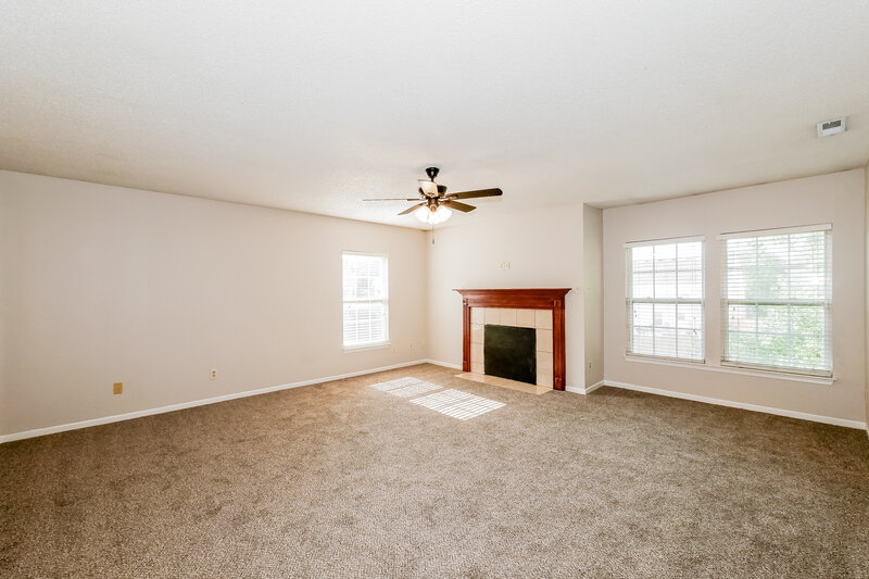 2,560/Mo, 10377 Alice Ct Fishers, IN 46038 Living Room View