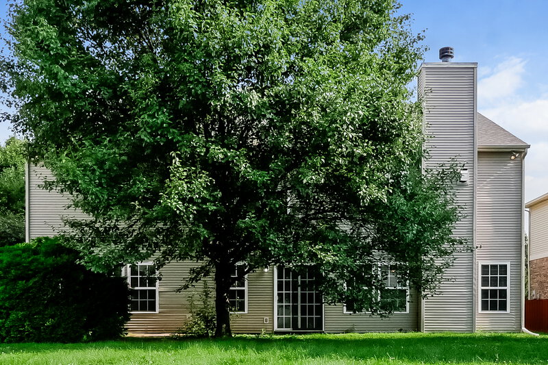 2,560/Mo, 10377 Alice Ct Fishers, IN 46038 Rear View