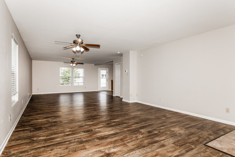 1,660/Mo, 10926 Spirit Dr Ingalls, IN 46048 Living Room View